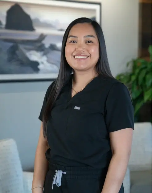 Cameron, dental assistant from Dental Elements in Shawnee, Leawood and Wellsville, KS
